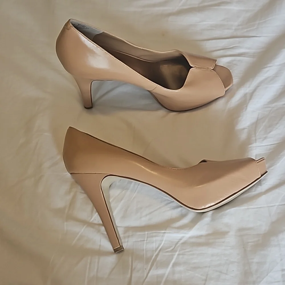 Nine West good pre